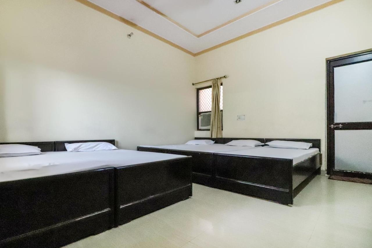Hotel Spot On 60838 Shri Giriraj Dham Govardhan Zewnętrze zdjęcie