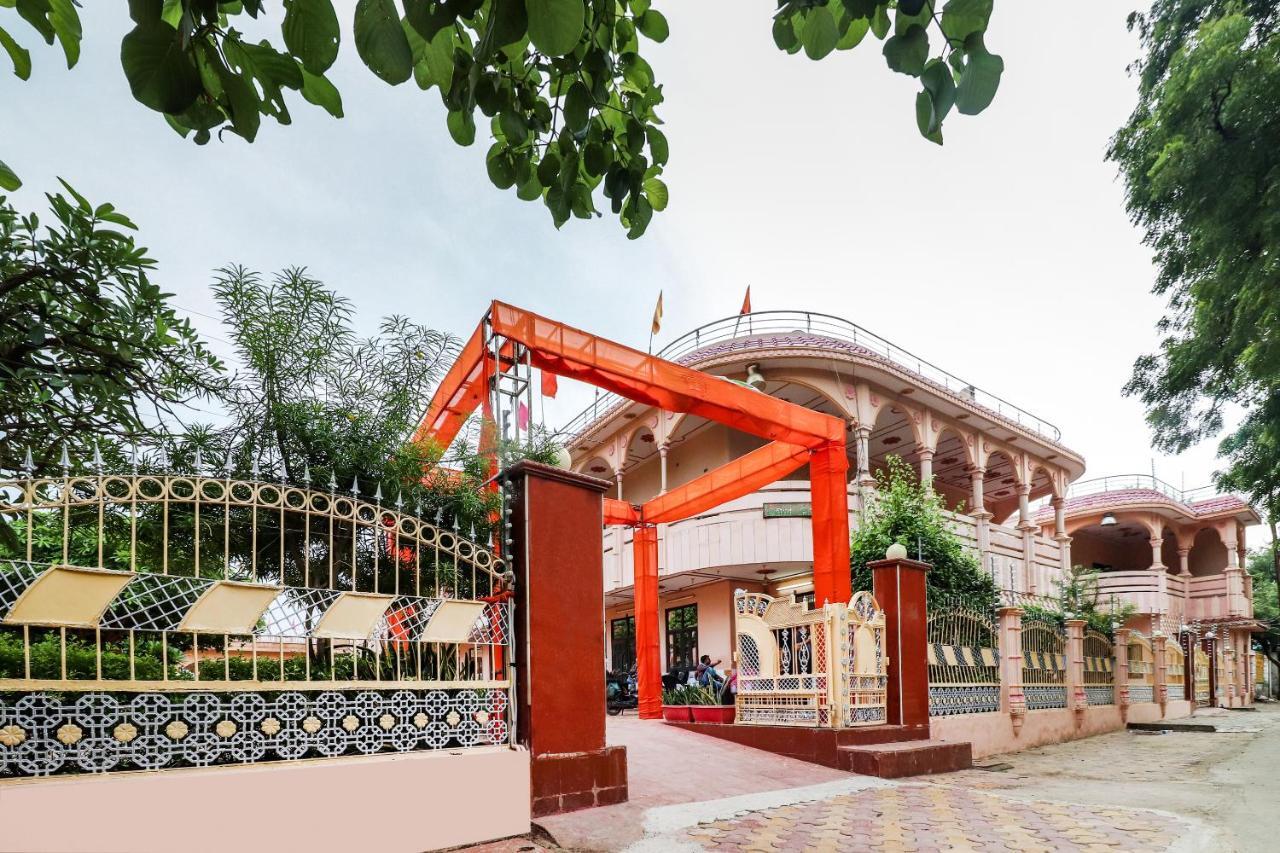 Hotel Spot On 60838 Shri Giriraj Dham Govardhan Zewnętrze zdjęcie