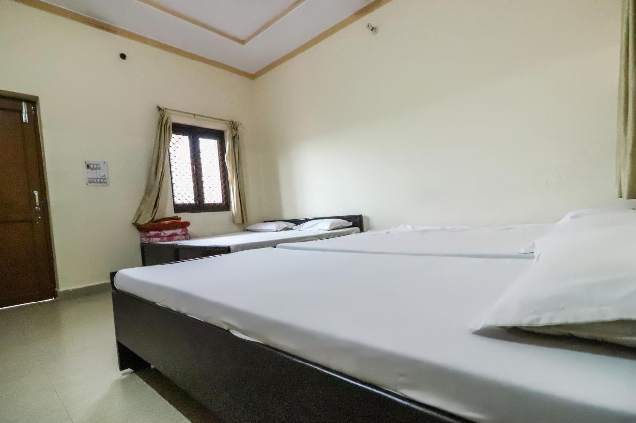 Hotel Spot On 60838 Shri Giriraj Dham Govardhan Zewnętrze zdjęcie